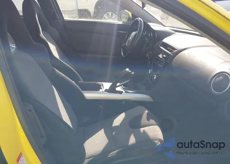 2004 Mazda Rx-8 6 Speed Manual z USA, uszkodzony, nr VIN JM1FE173340122844